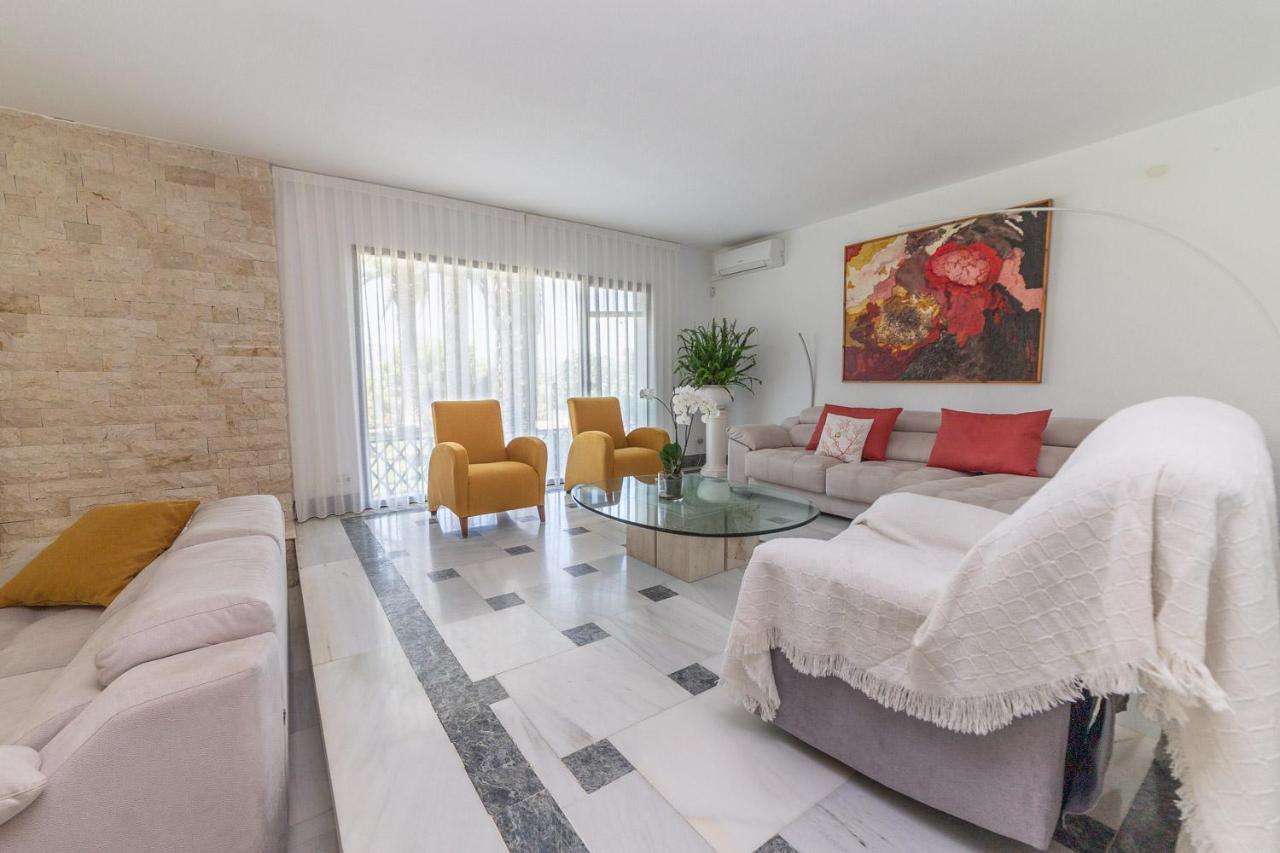 Villa Aldar El Albir Zewnętrze zdjęcie