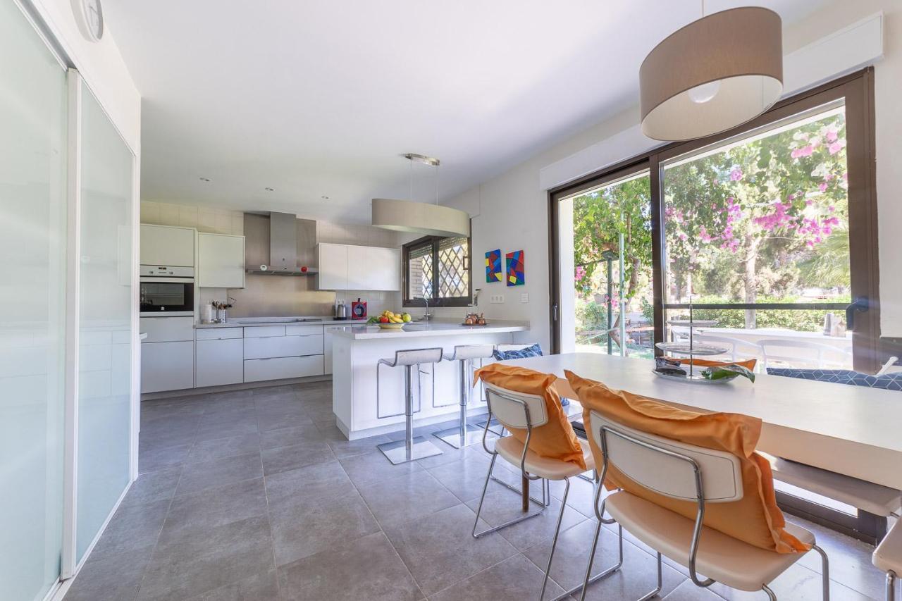 Villa Aldar El Albir Zewnętrze zdjęcie